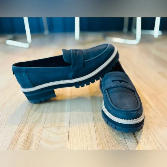 TOMS Cara Penny Loafer Lug Sole Black Leather Platform Slip On Comfy Women’s 10 - Picture 5 of 13